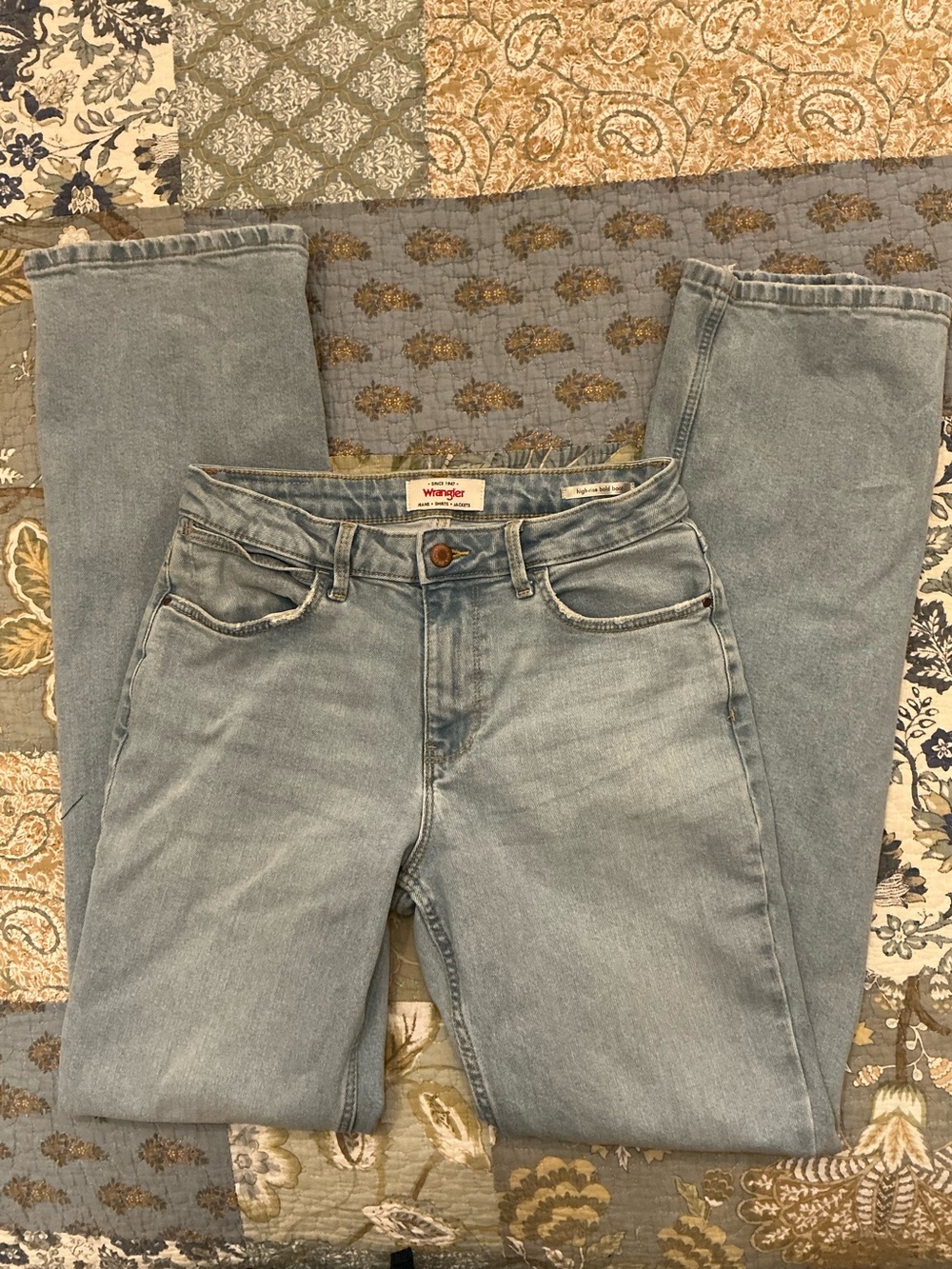 Wrangler Women's Bold Boot High-Rise Light Wash Blue Jeans